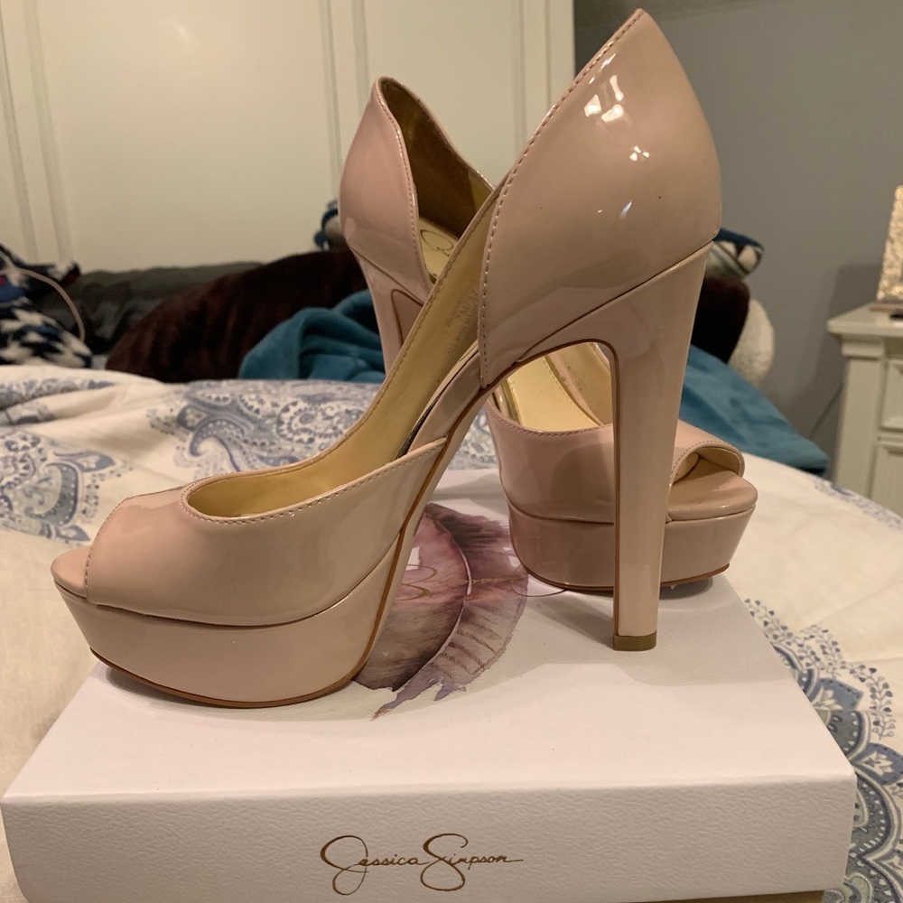 Jessica Simpson heels